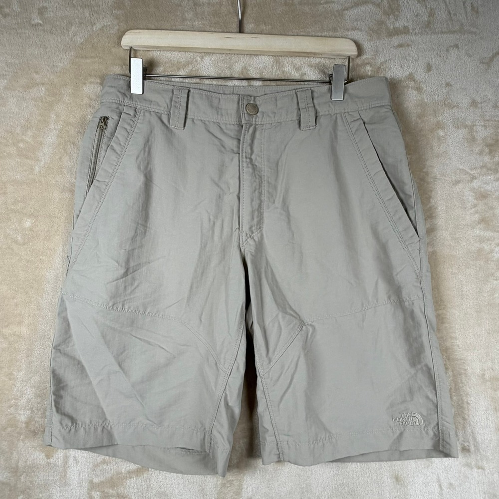 The North Face Mens Khaki Nylon Hiking Utility Cargo Shorts Size 34 Tan RN61661